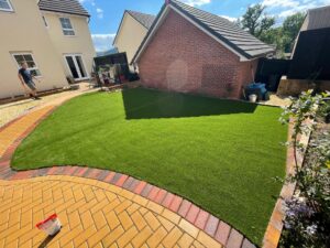 landscaping pontypool