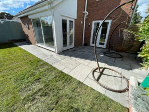 patio slabbing pontypool