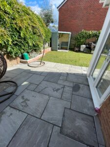 patio slabbing pontypool