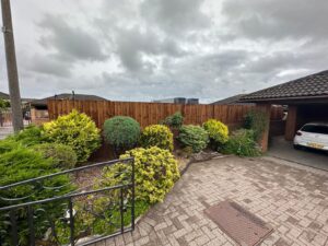 fencing contractors pontypool